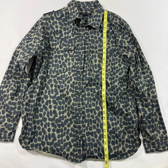 Banana Republic Dillon Shirt Button Front Animal Print - Picture 6 of 7